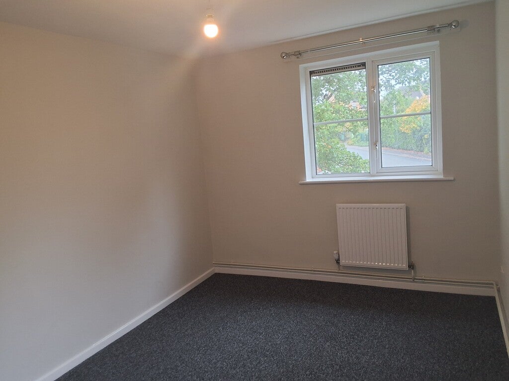 Flat East Lane in Stainforth