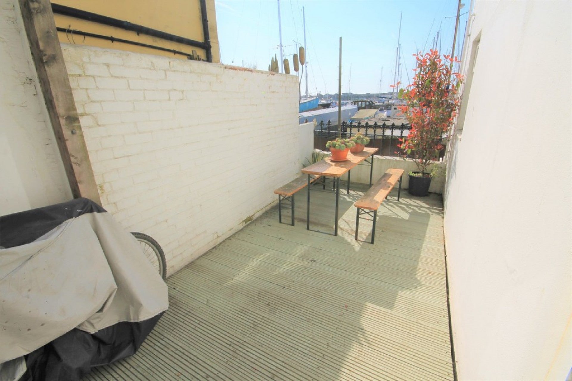 Flat Brighton Road in Adur