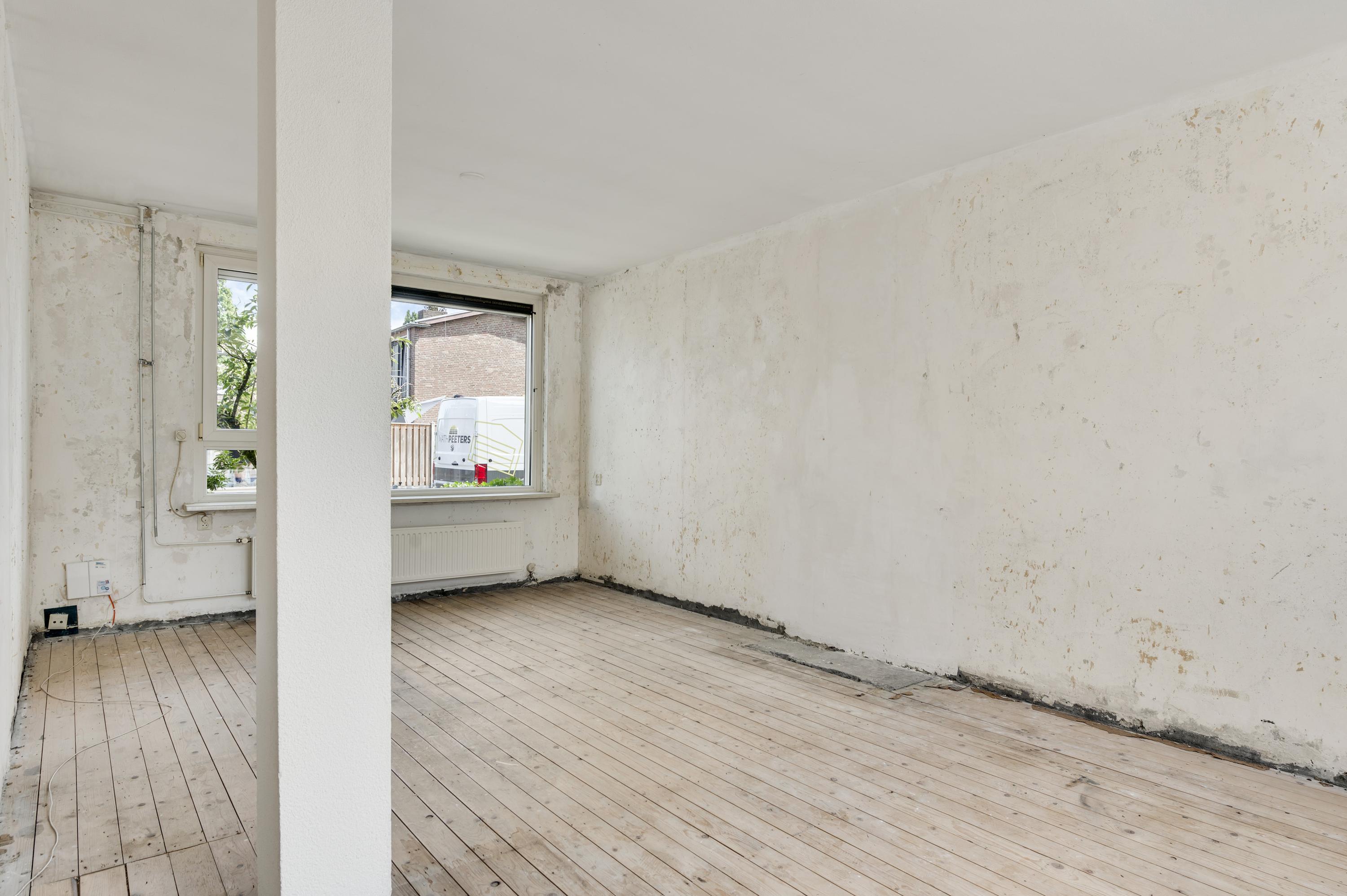 Tussenwoning te koop: Gulikstraat 35, Weert