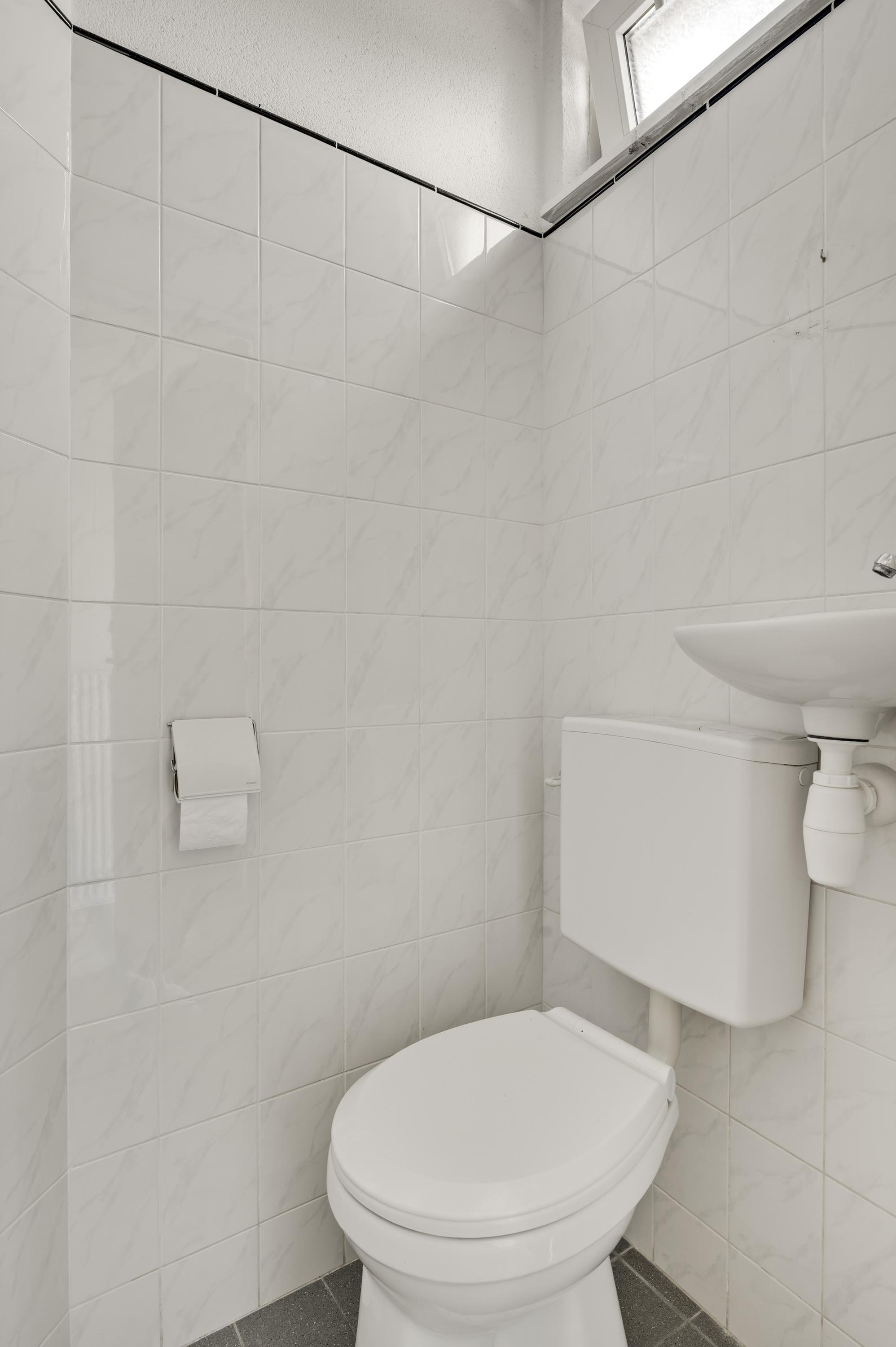 Tussenwoning te koop: Gulikstraat 35, Weert