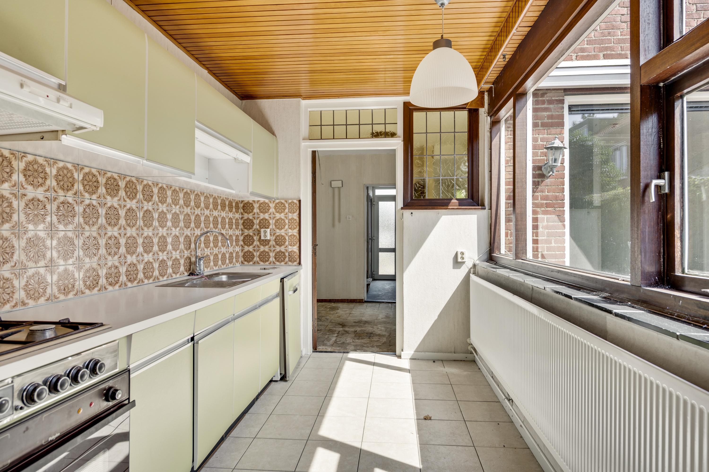 Tussenwoning te koop: Gulikstraat 35, Weert