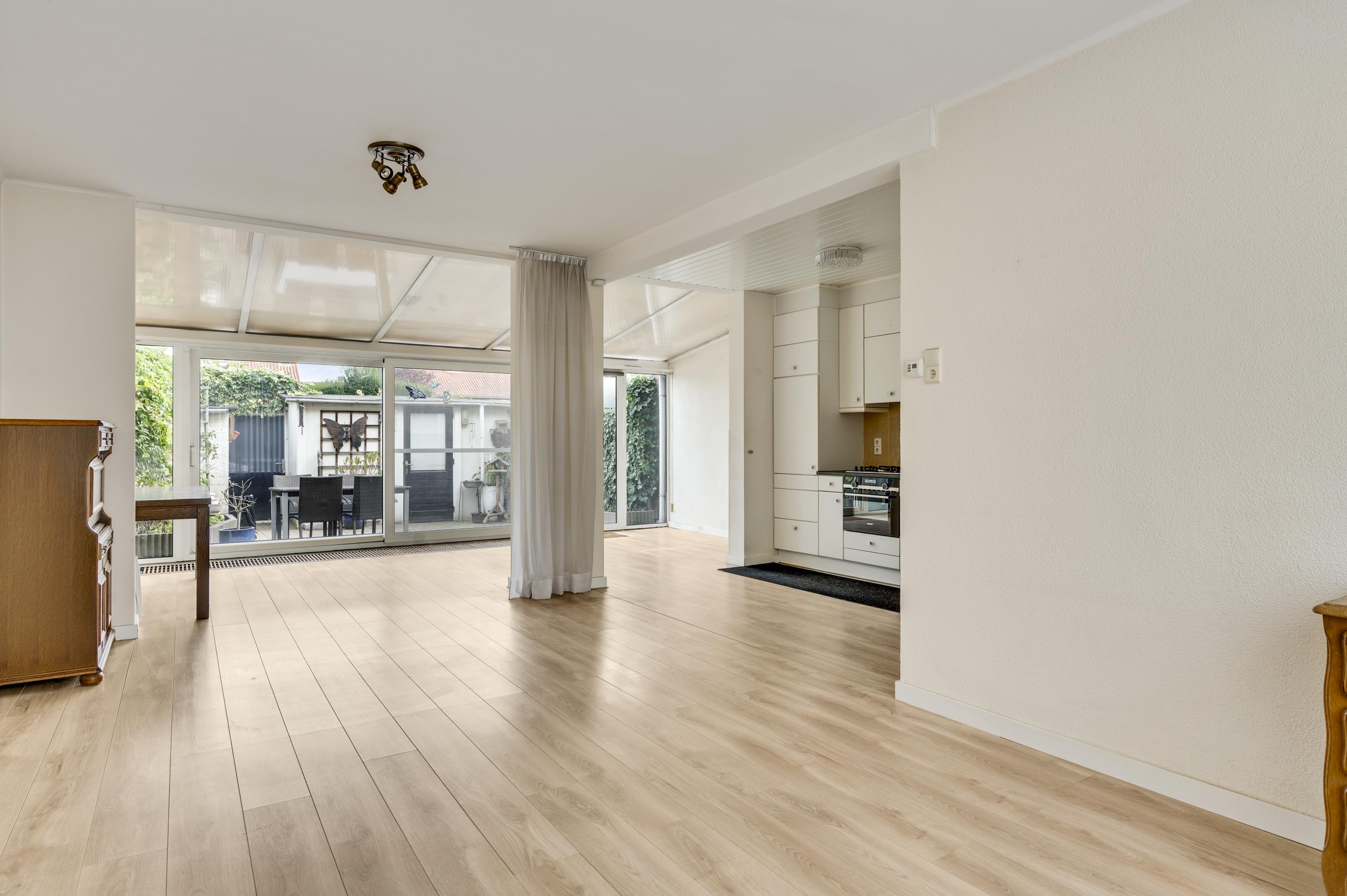 Tussenwoning te koop: Kapittelstraat 22, Weert