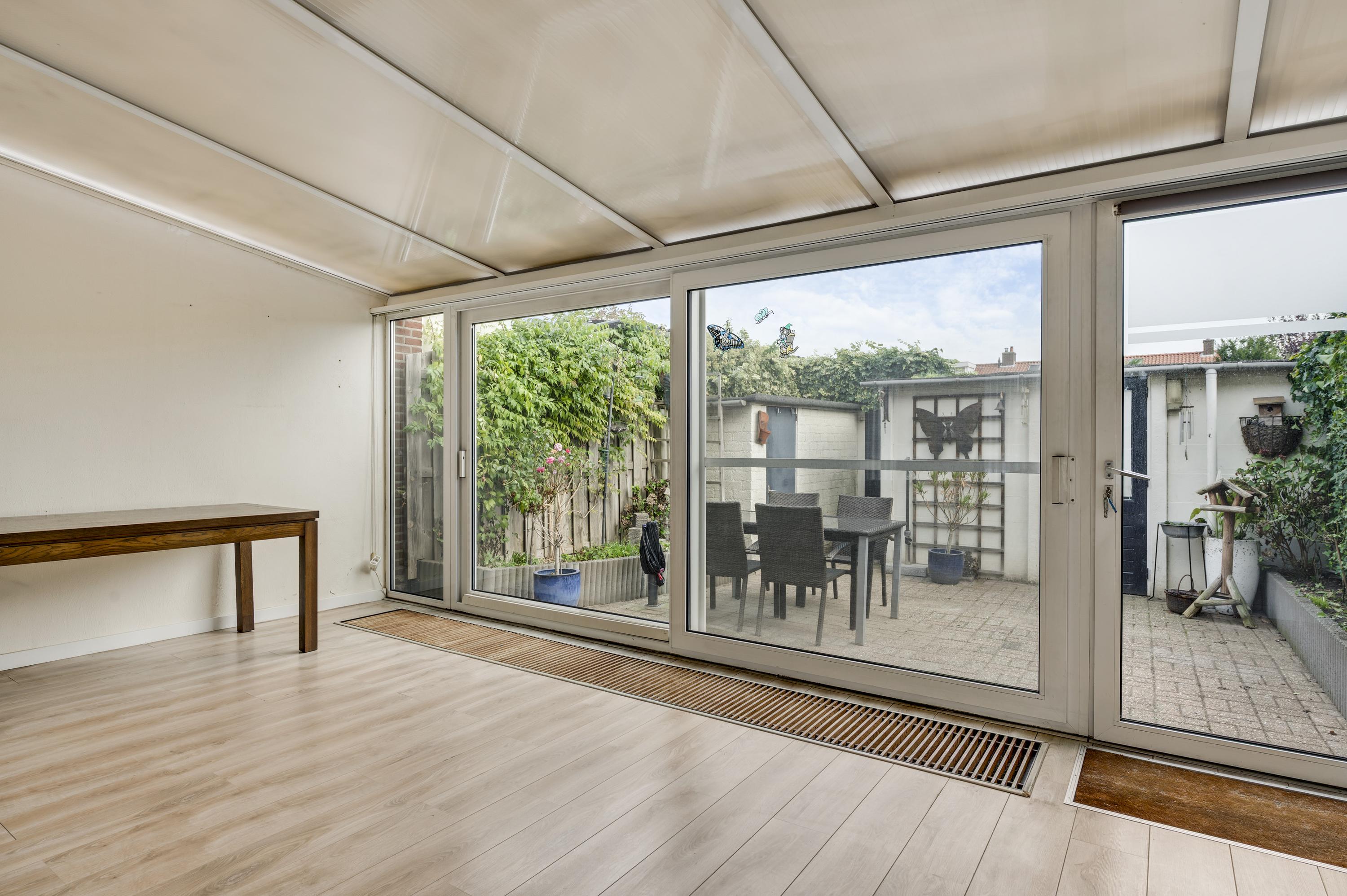 Tussenwoning te koop: Kapittelstraat 22, Weert