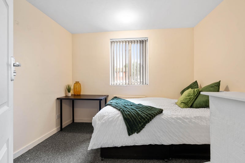 Room Howcotte Green in Coventry