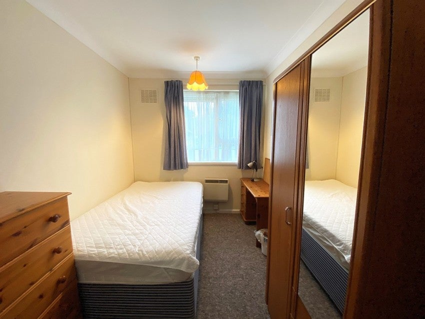 Flat Crasswell Street in Portsmouth