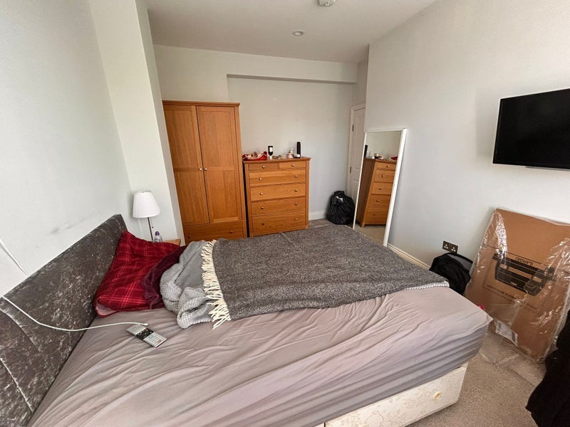 Room Bollo Bridge Road in Greater London