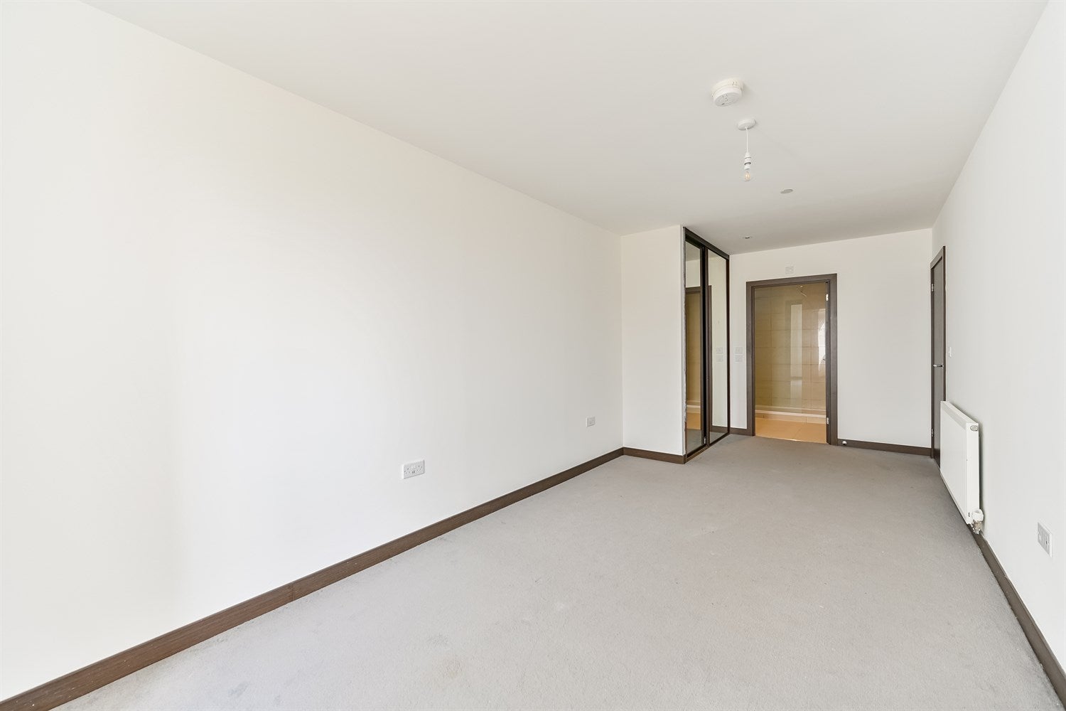 Flat Berkeley Avenue in Reading