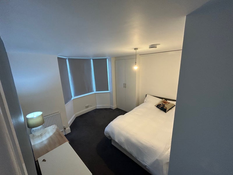 Flat Farley Hill in Luton