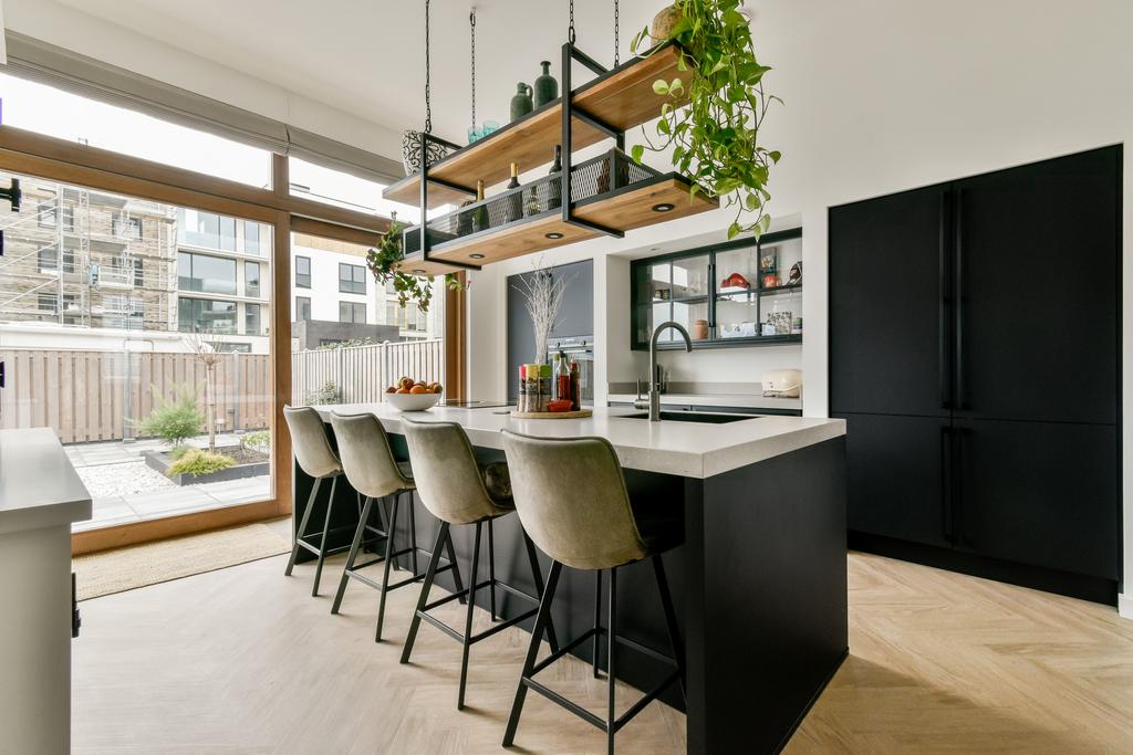 Appartement te huur in Amsterdam – Tan Malakastraat – foto 1
