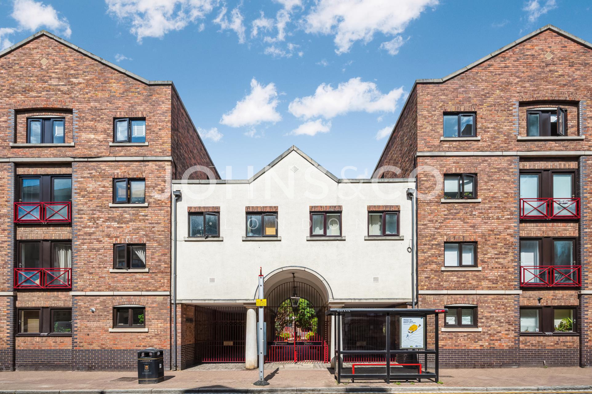 House Wapping Wall in Greater London