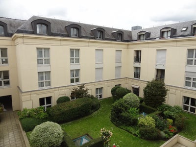 Flat Rue des États Généraux in Versailles