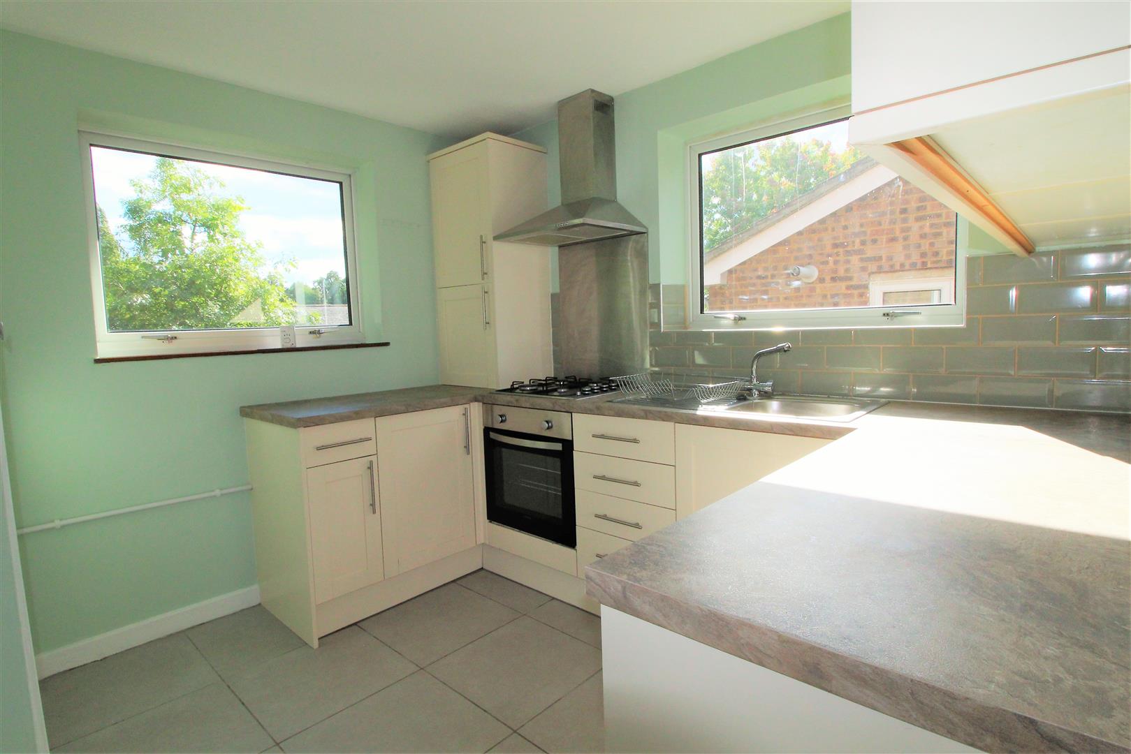 Flat Pampisford Road in Greater London