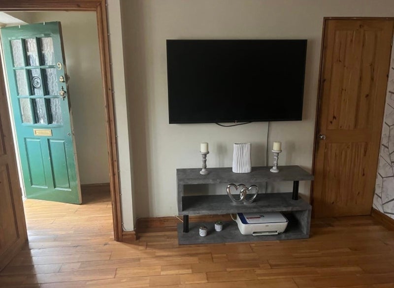 Room Elmore Road in Birmingham