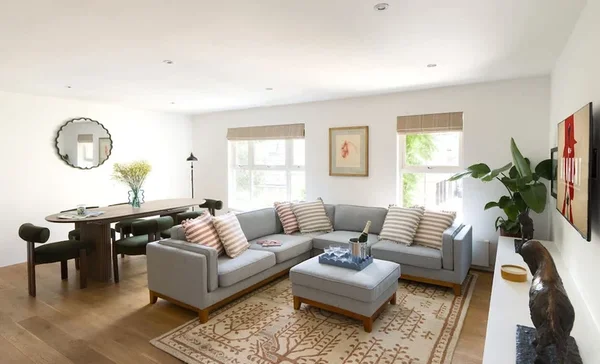 Flat Dunworth Mews in London