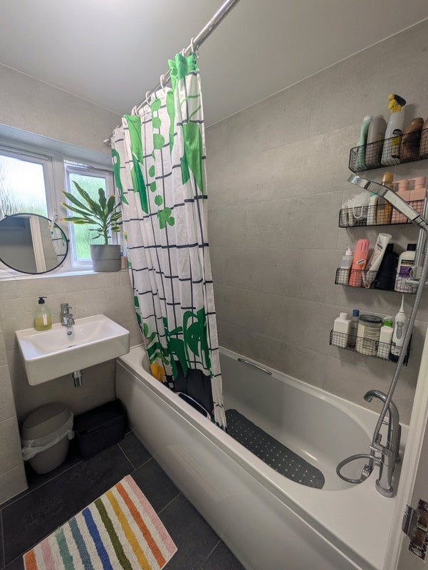 Room Upper Tulse Hill in Greater London