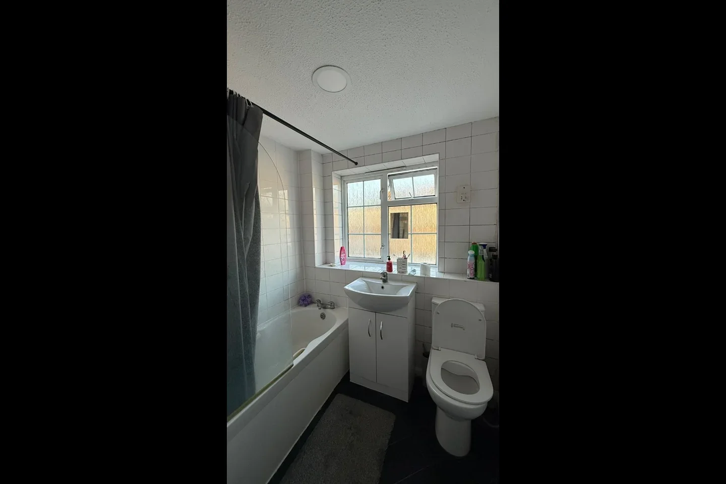 Room Paul Gardens in Greater London