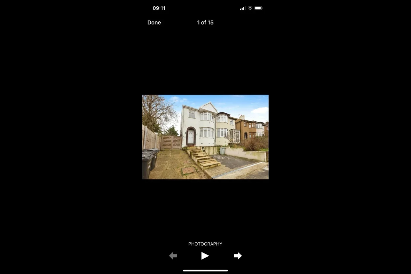 House Dovedale Avenue in Greater London