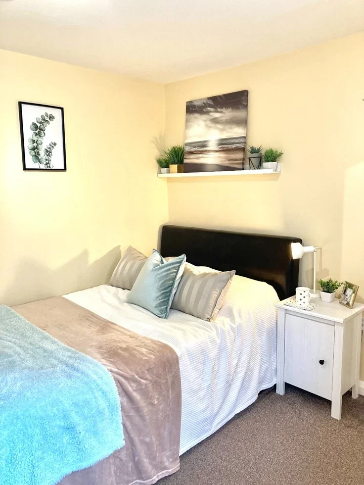 Room Row Town in Borough of Runnymede