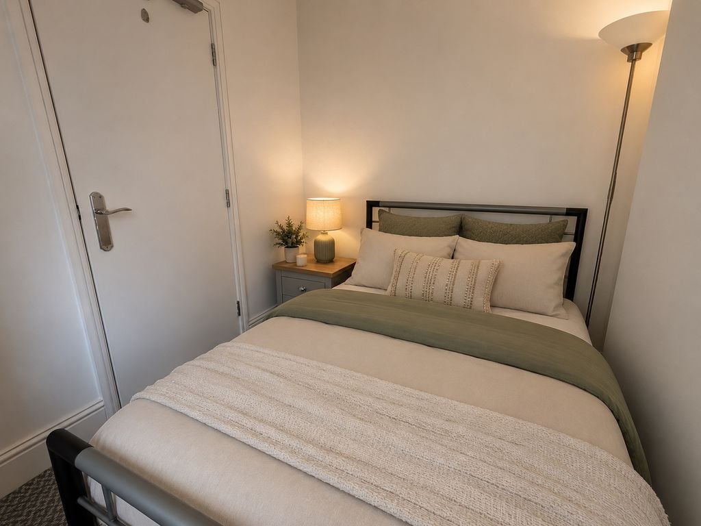 Room Beeston Road in Nottingham