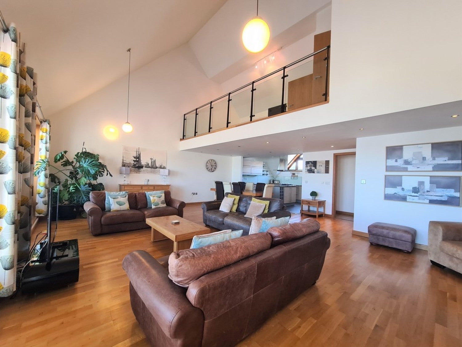 Flat Discovery Quay in Falmouth
