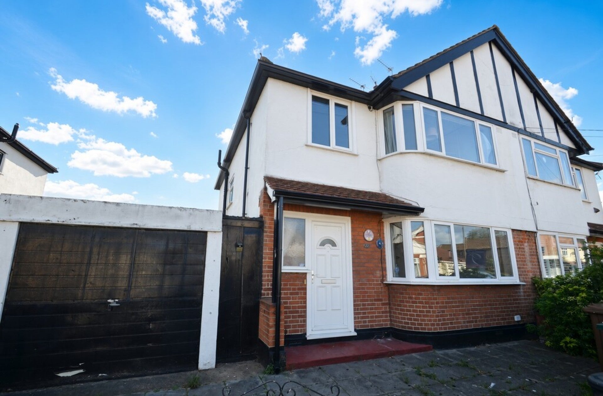 House Staines By-Pass in Borough of Spelthorne