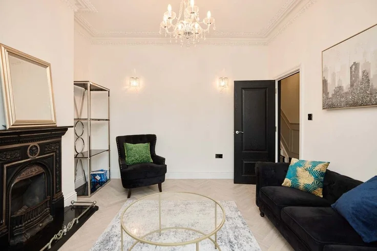 House Grayling Road in Greater London