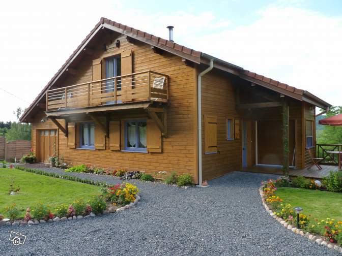 House Rue de la Haute Roche in Dinozé