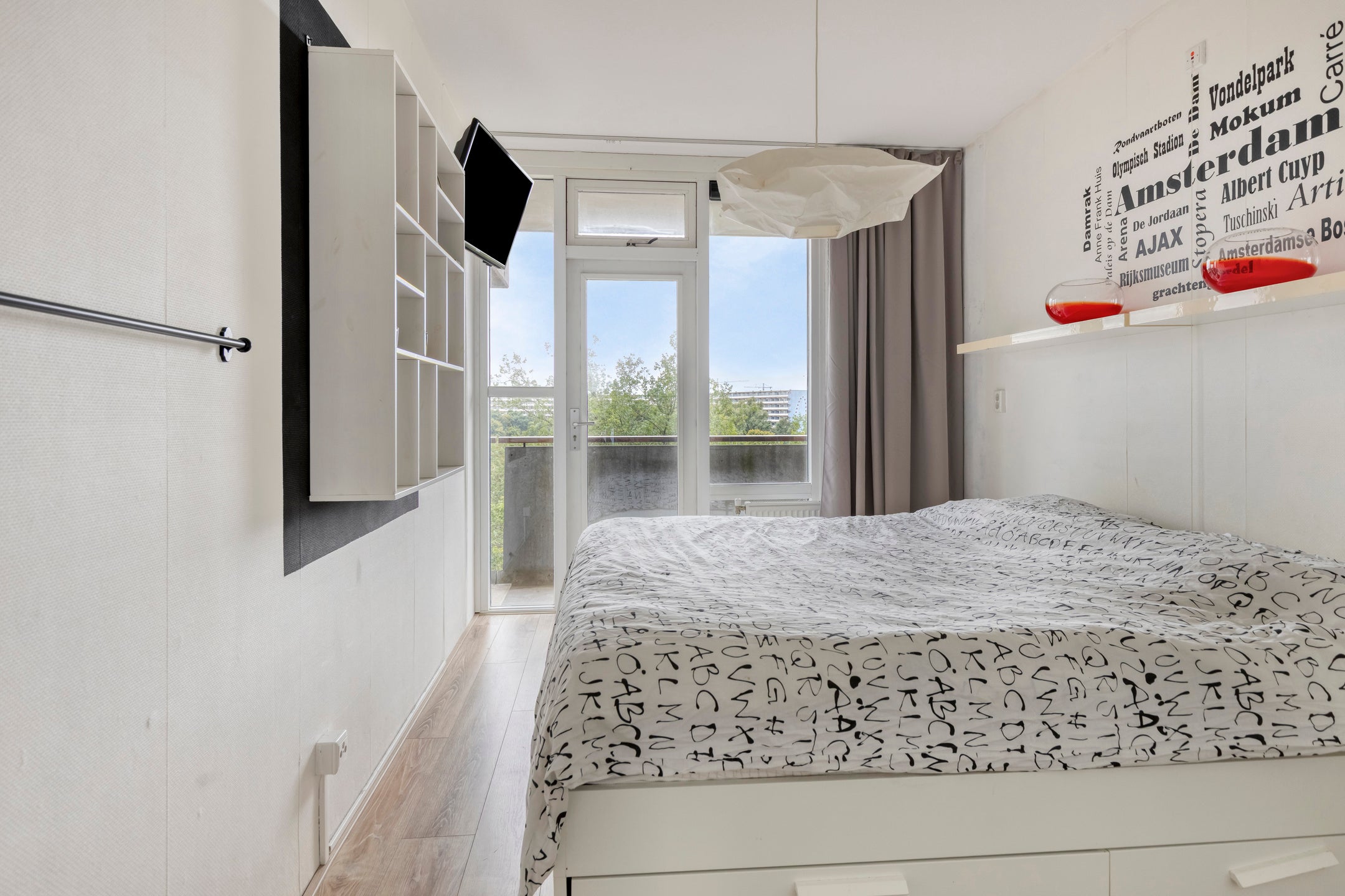 Appartement te koop: Kleiburg 713, Amsterdam