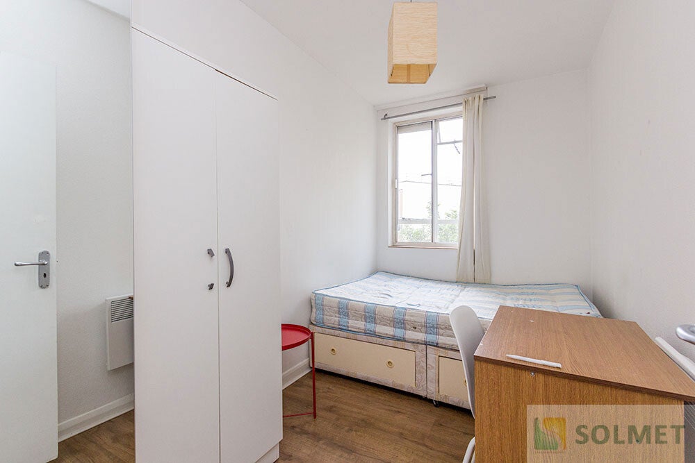Flat Leinster Gardens in City of Westminster