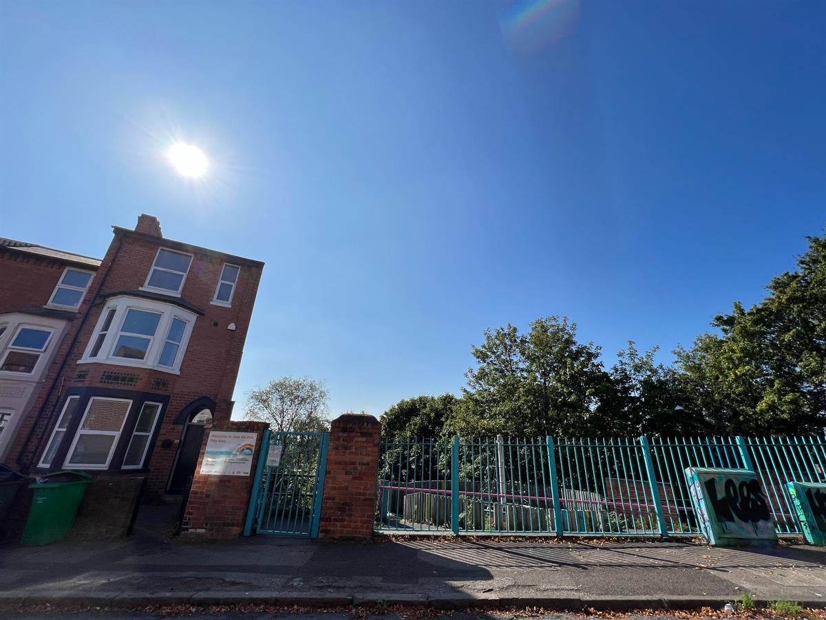 Flat Lees Hill Street in Nottingham