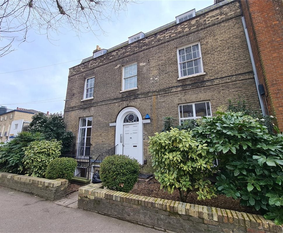 Flat Market Street in South Cambridgeshire