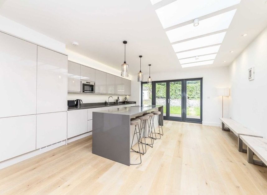 House Eversleigh Road in Greater London