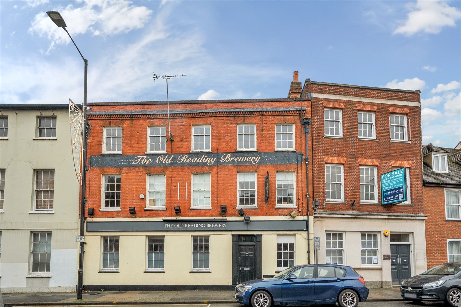 Flat Castle Street in Reading