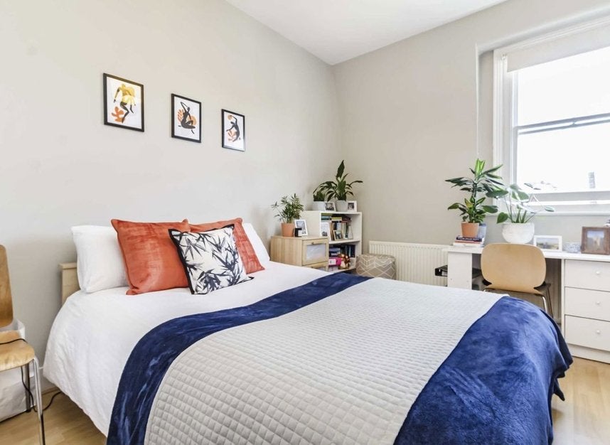Flat Gunterstone Road in Greater London