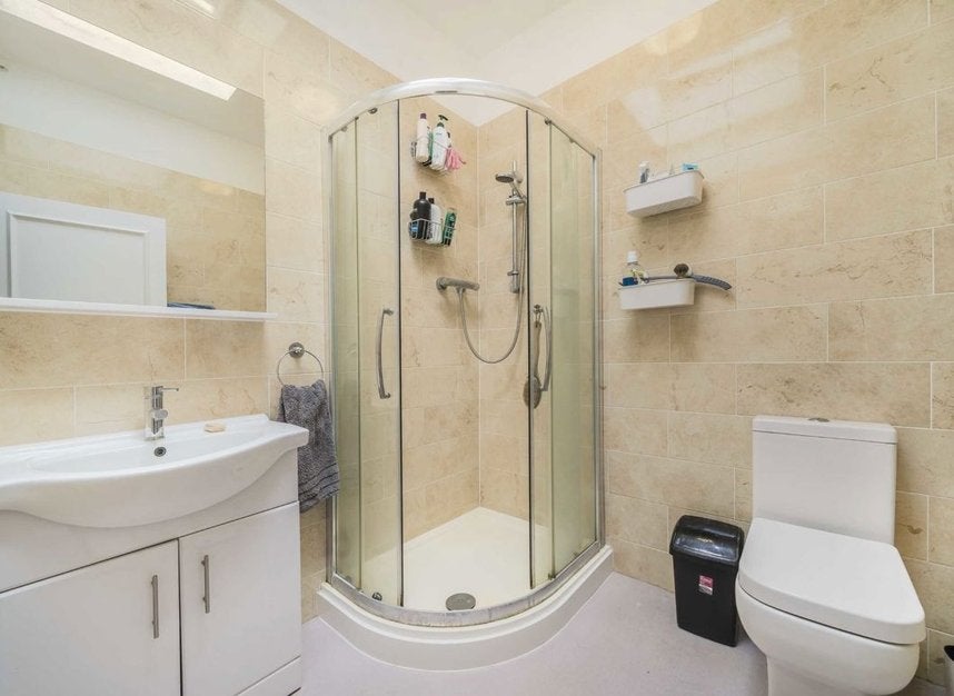 Flat Gunterstone Road in Greater London