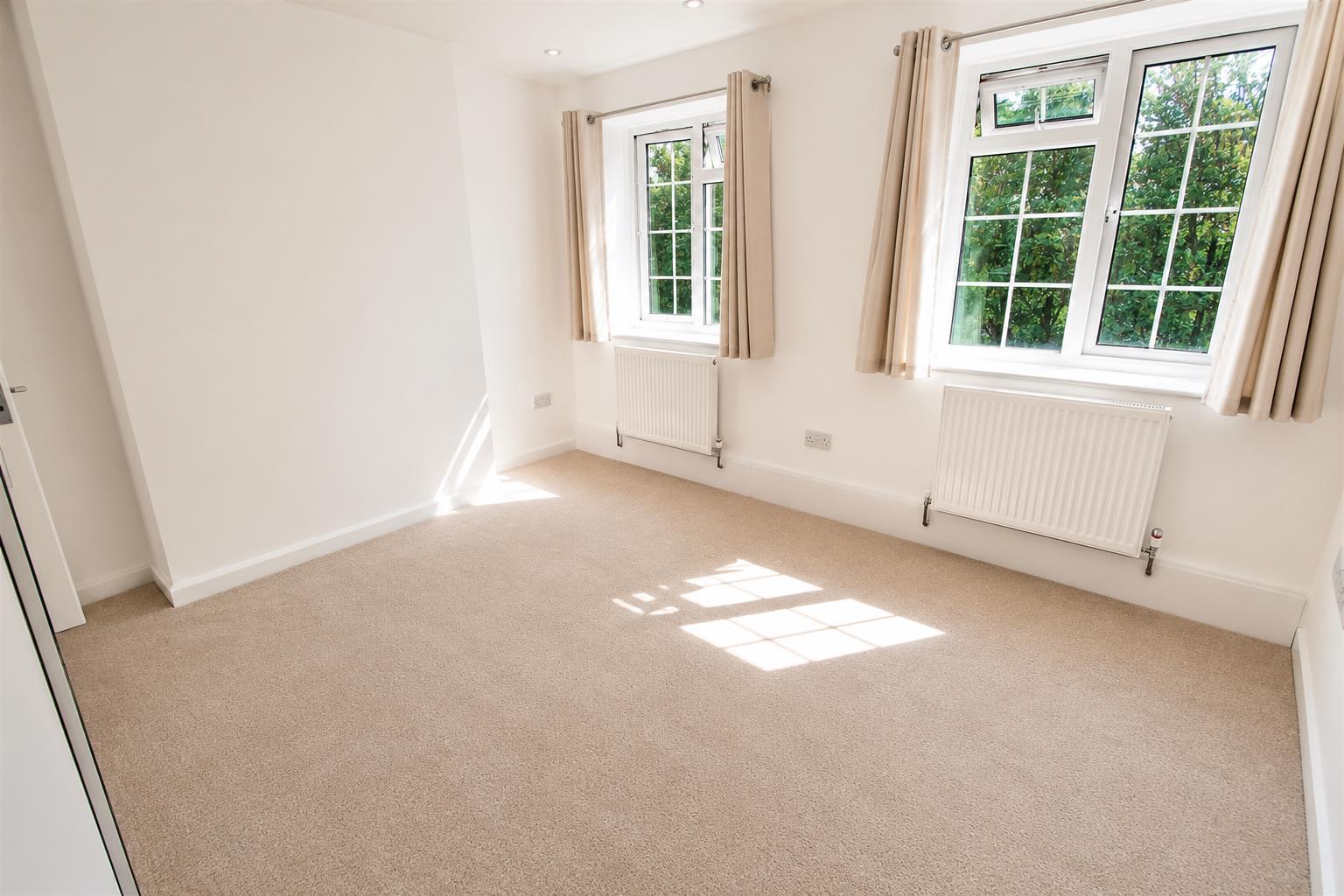 Flat Brent Street in Greater London