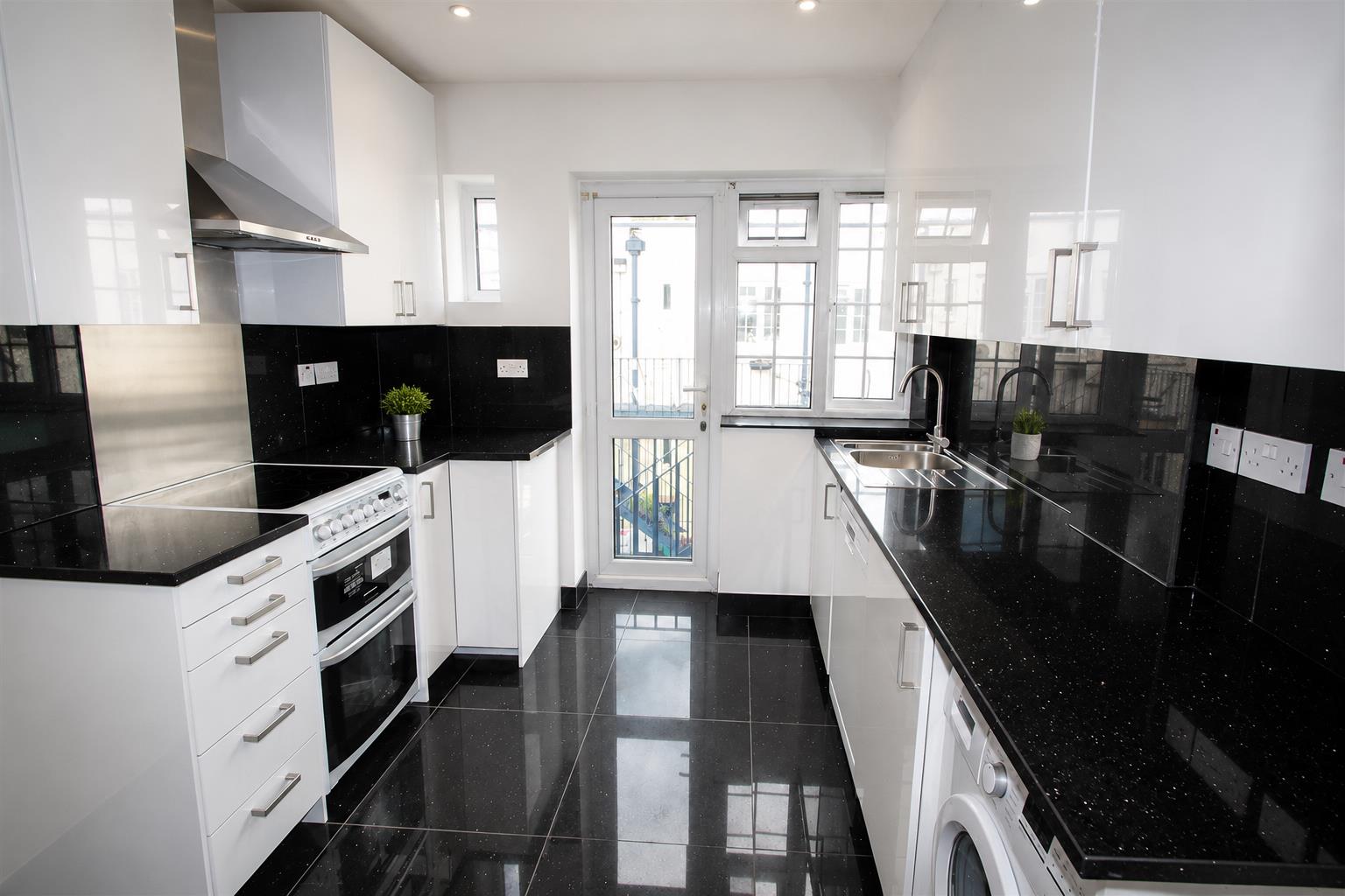 Flat Brent Street in Greater London