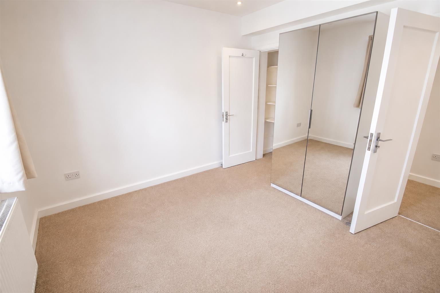 Flat Brent Street in Greater London