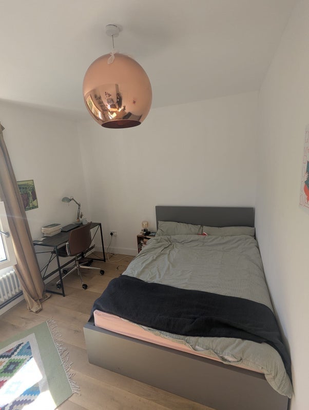 Room Bishops Way in Greater London