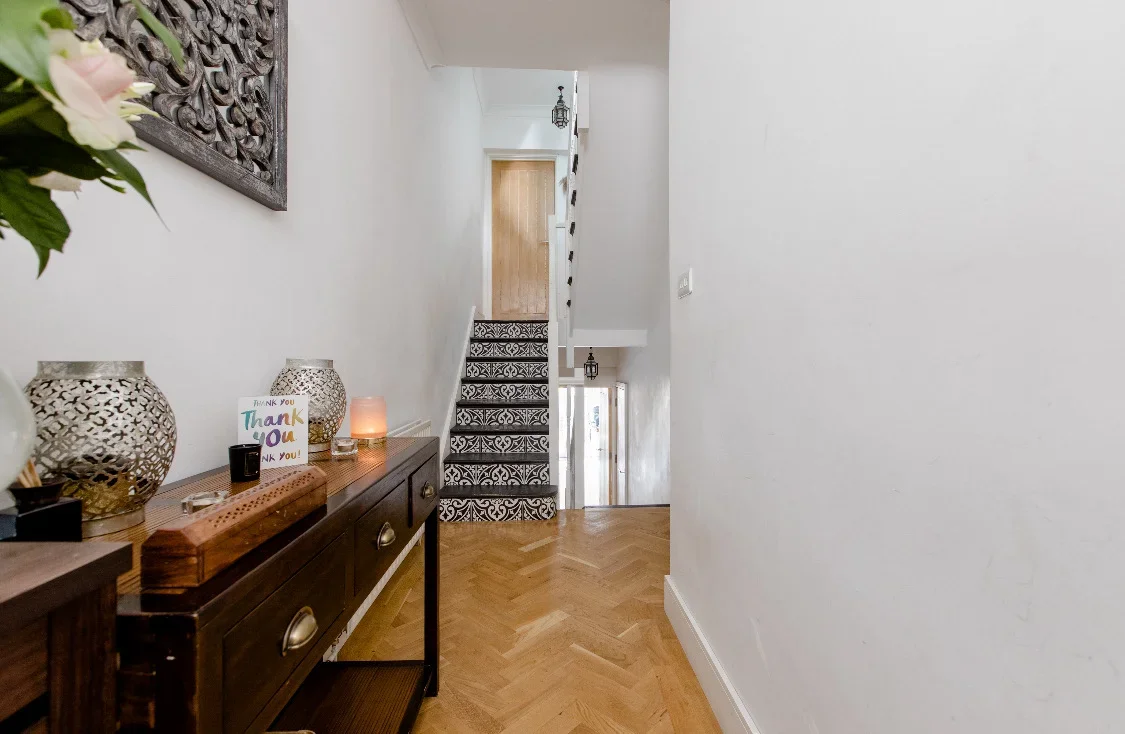 Room Sharsted Street in Greater London