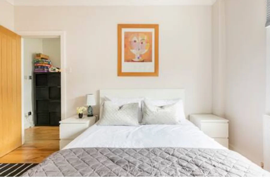 Room Sharsted Street in Greater London