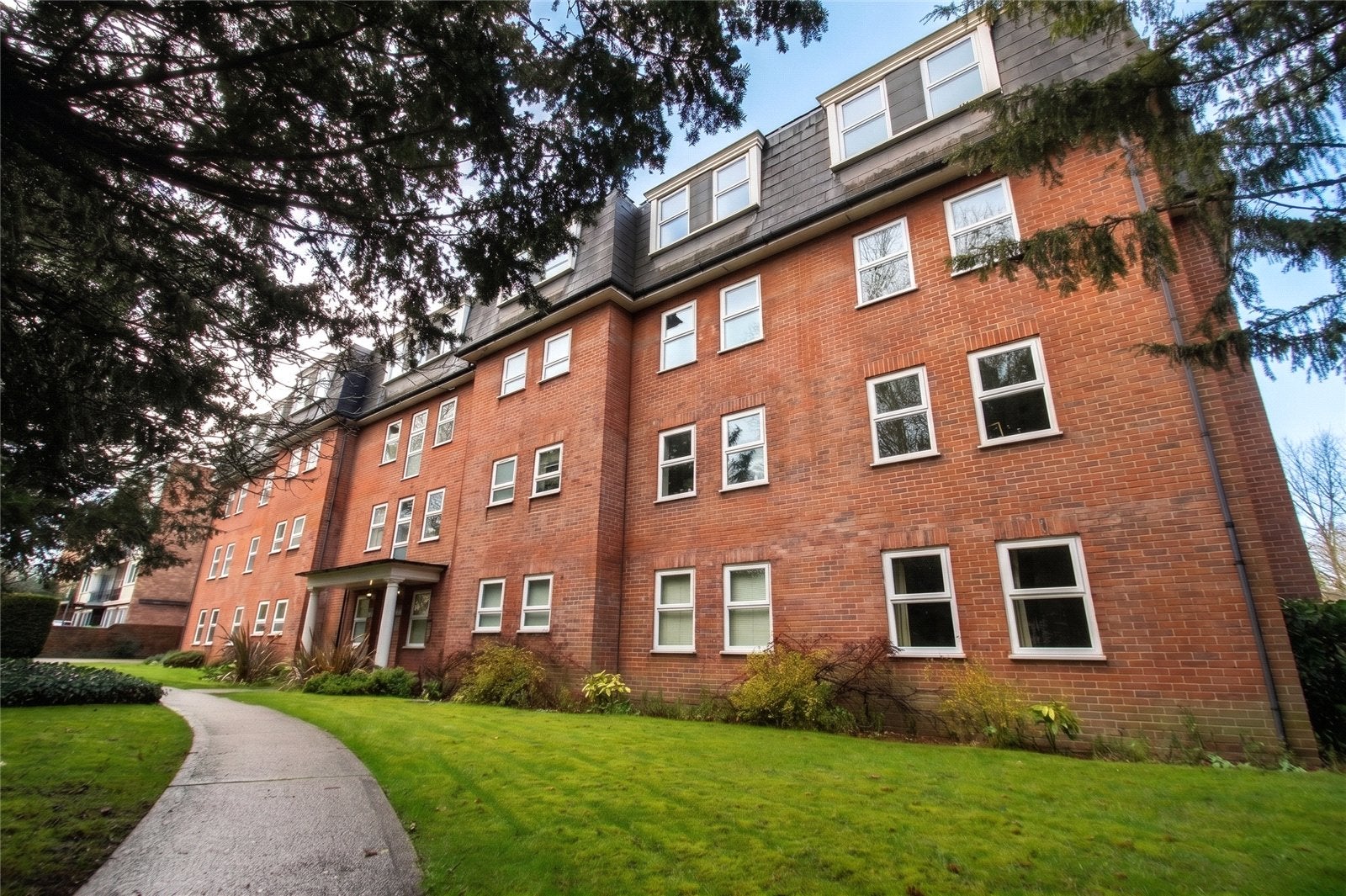 Flat Kendrick Road in Reading