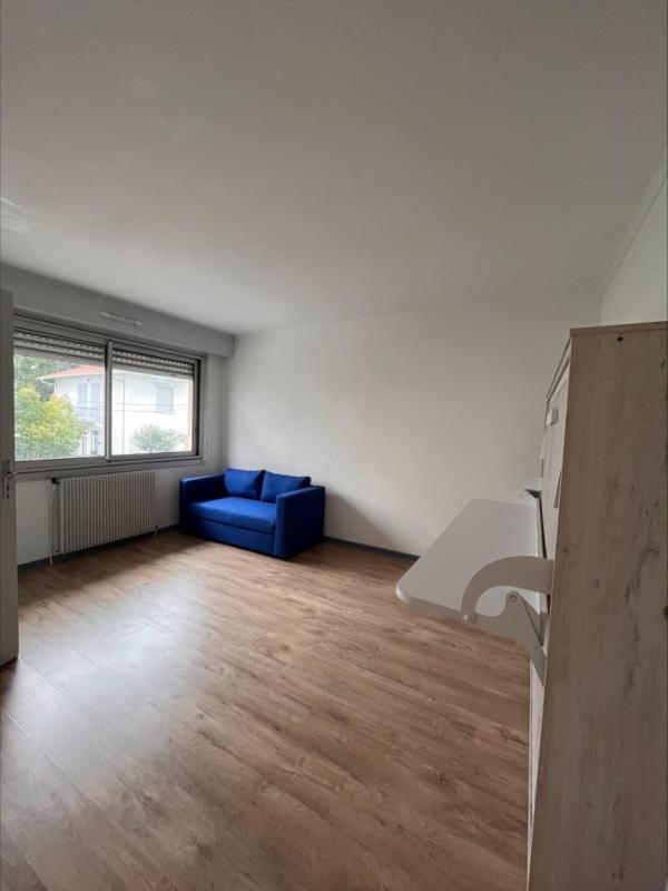 Flat Quai Amiral Bergeret in Bayonne