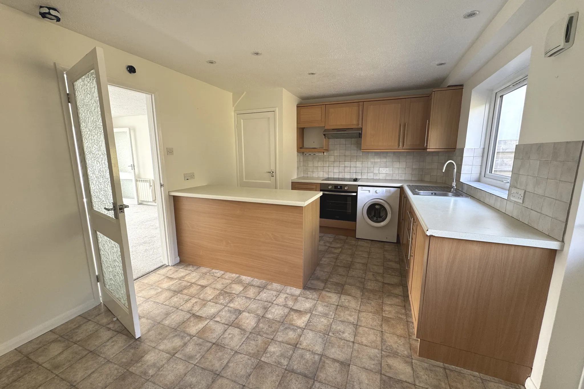 House Saunders Way in South Hams