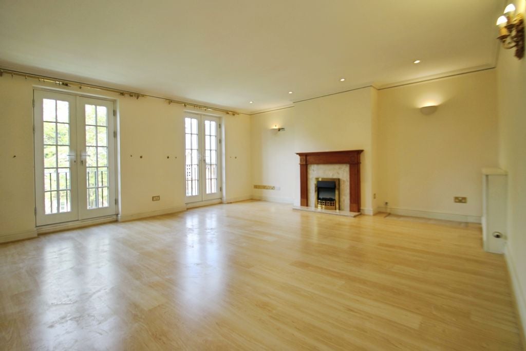 Flat The Common in Greater London