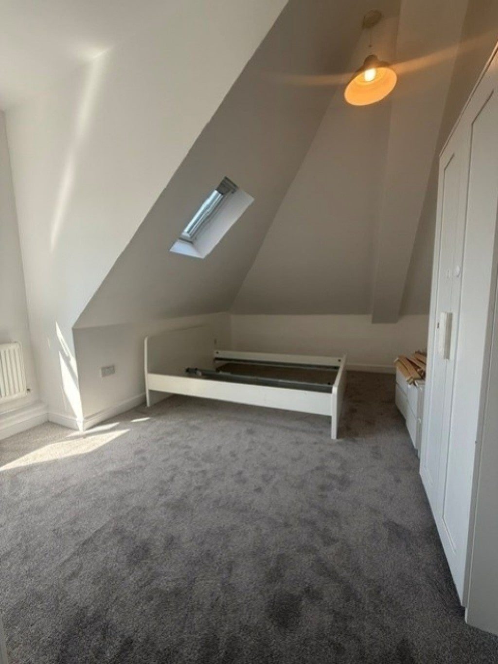 Flat Warrington Road in Greater London