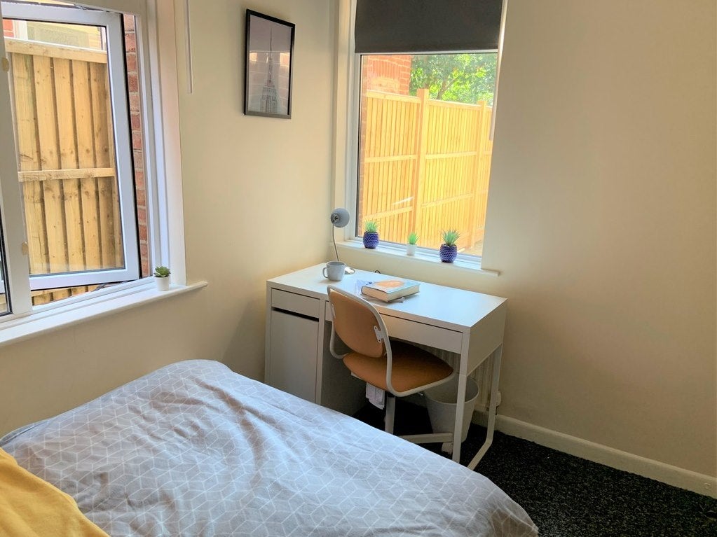 Room Rollesbrook Gardens in Southampton