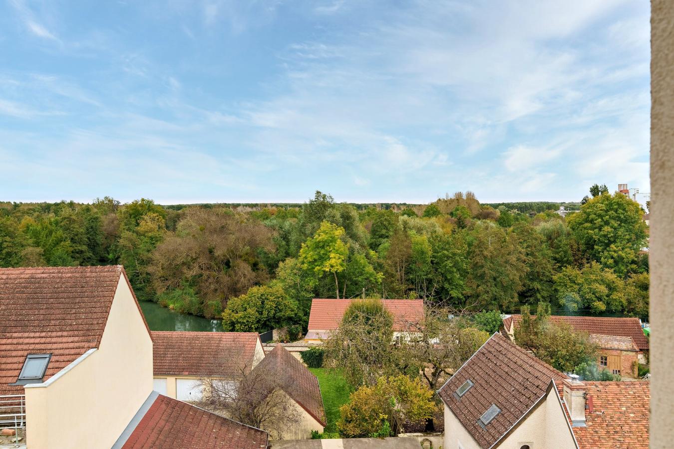 Appartement Rue du Pont Charon à Mirebeau-sur-Bèze
