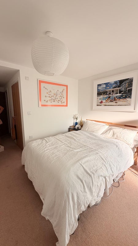 Room Triangle Road in Greater London
