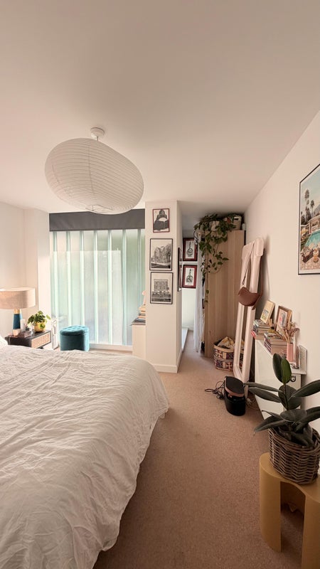 Room Triangle Road in Greater London
